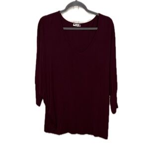 KUT From the Kloth L Elegant Burgundy V-Neck 3/4 length Women's Top